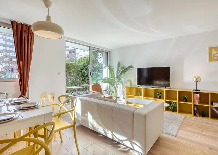 Roxane - Parking Prive Et Terrasse Apartment