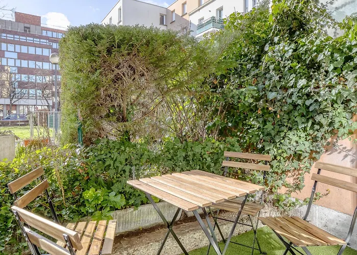 Roxane - Parking Prive Et Terrasse Rouen